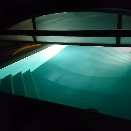 Privatunterkunft Duo Pradere Avec Piscine *