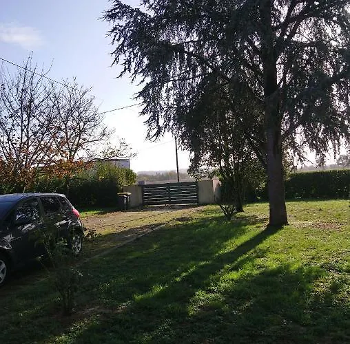 Homestay szállás Duo Pradere Avec Piscine *